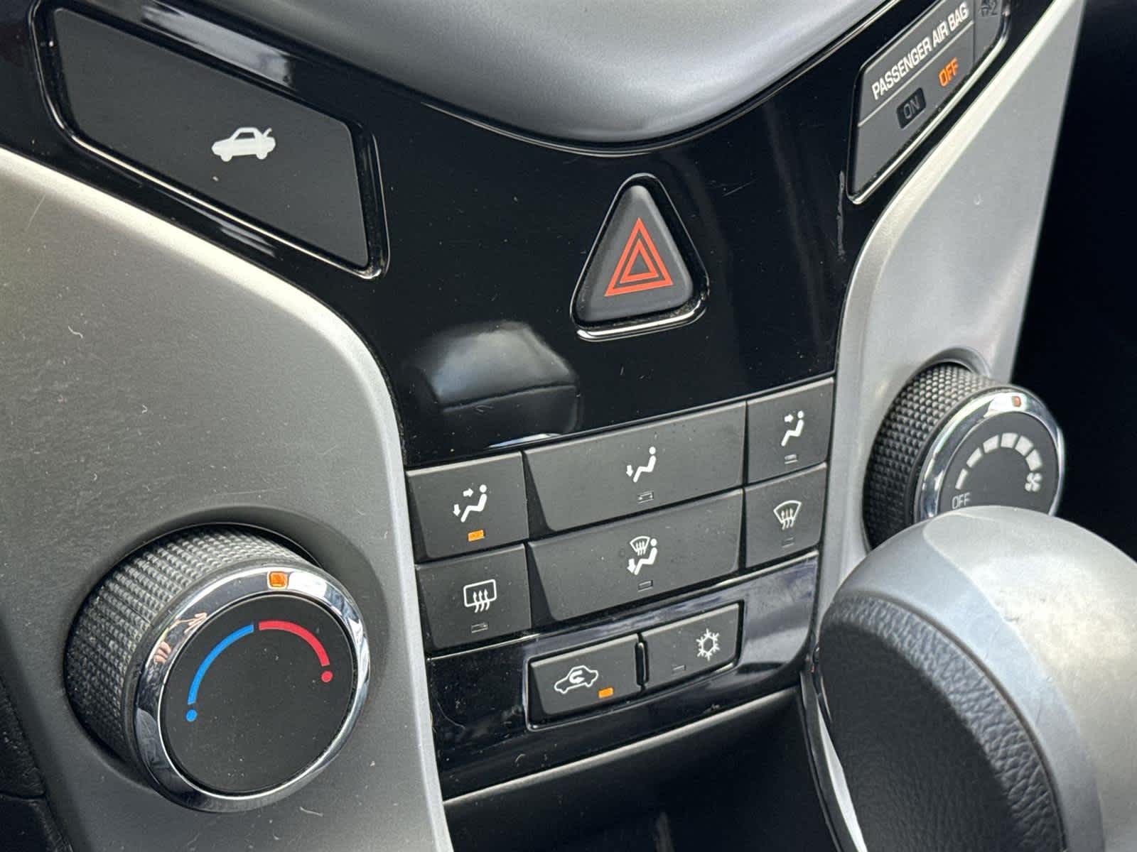 Thumbnail: 2015 Chevrolet Cruze - 19