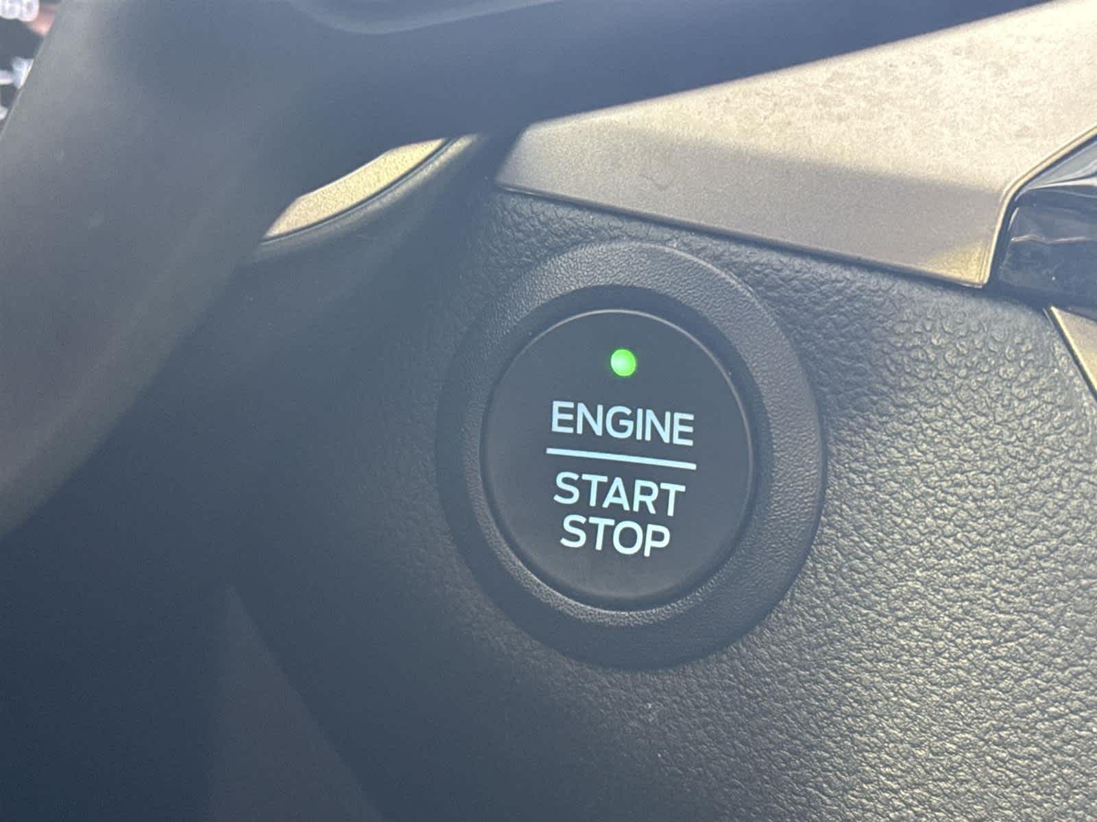 Thumbnail: 2022 Ford Escape - 28