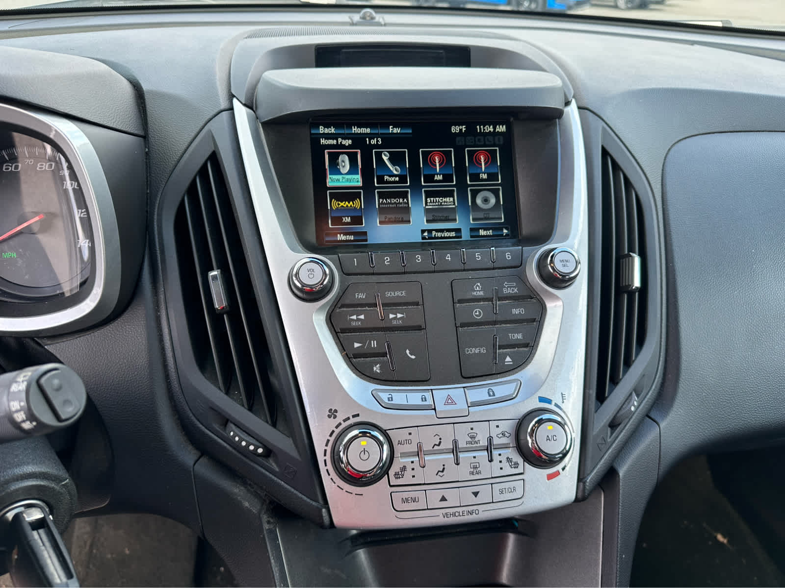 Thumbnail: 2015 Chevrolet Equinox - 13