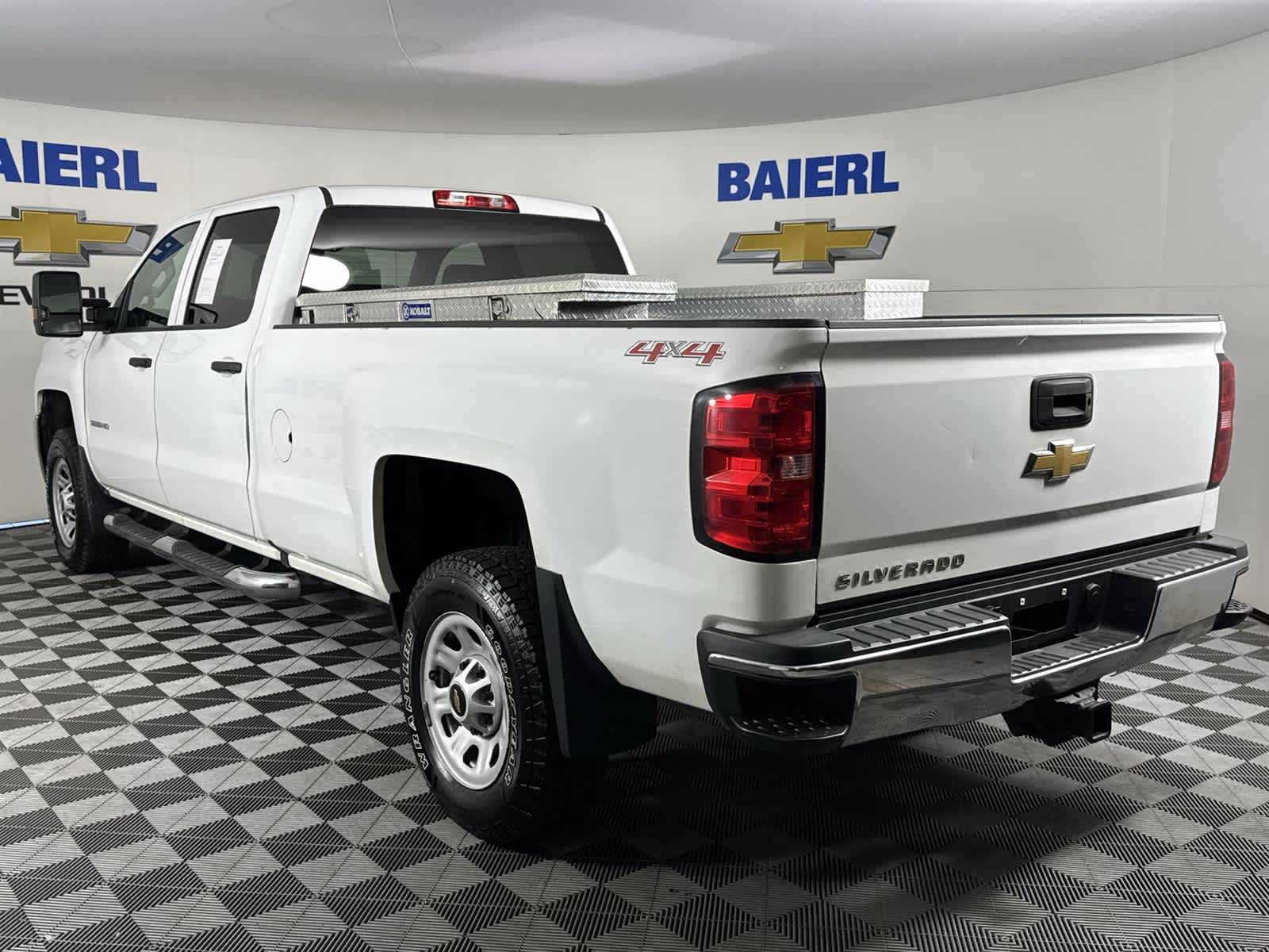 Thumbnail: 2016 Chevrolet Silverado 3500 - 3