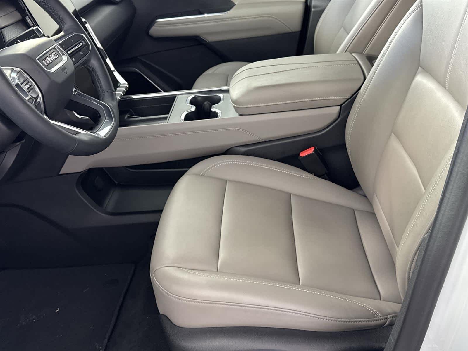 Thumbnail: 2024 GMC Acadia - 12