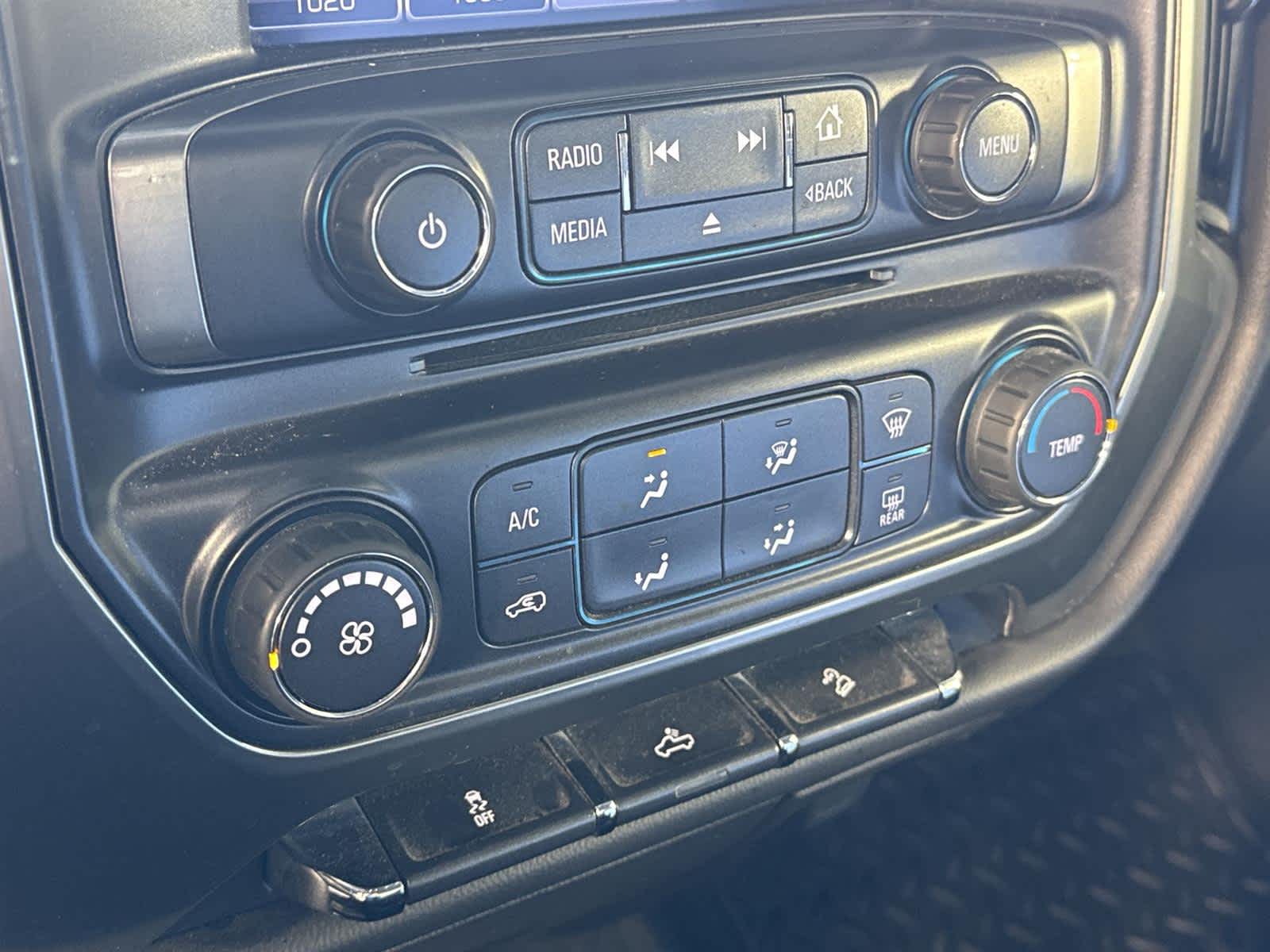 Thumbnail: 2017 Chevrolet Silverado 1500 - 19