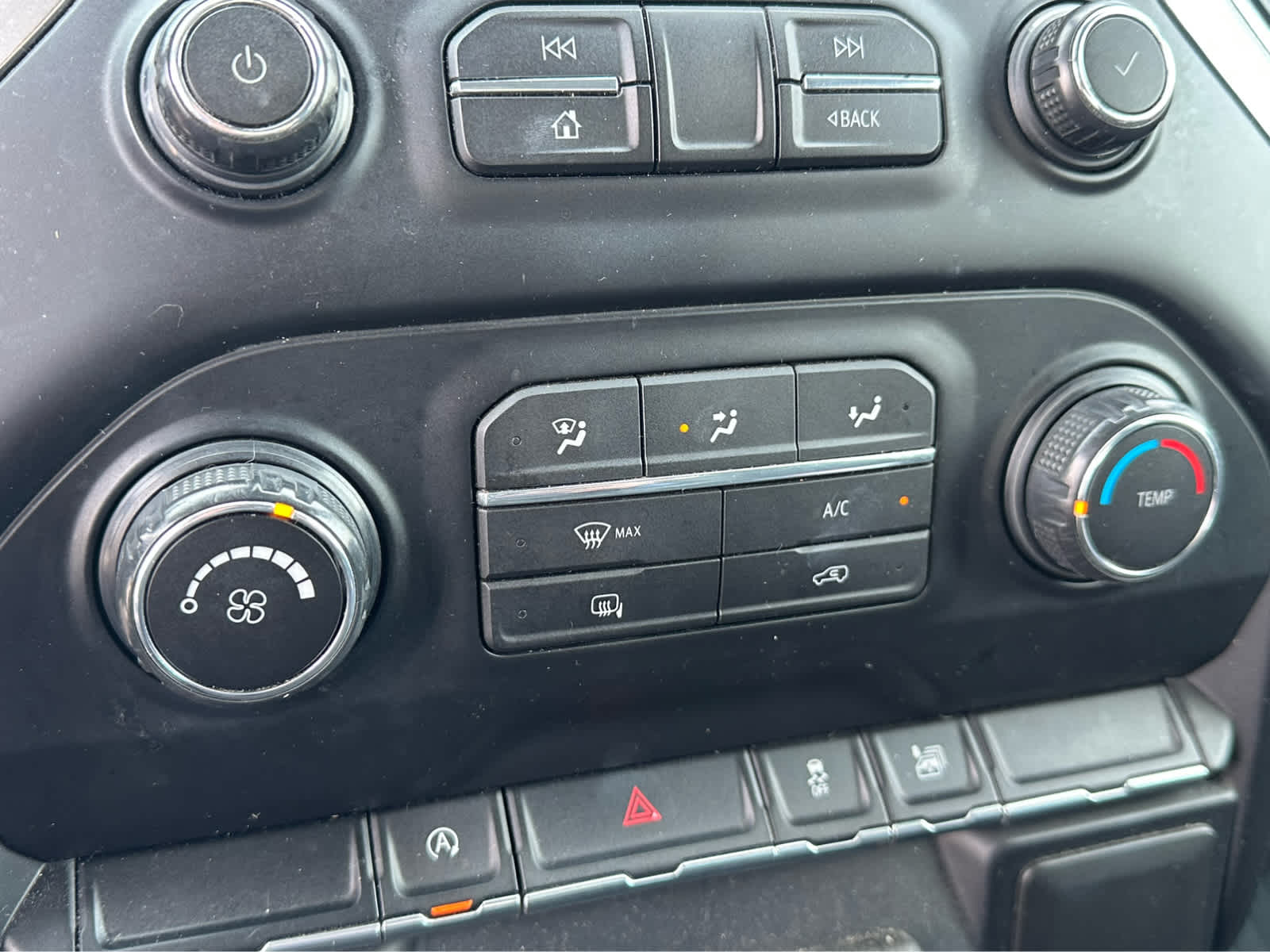 Thumbnail: 2020 Chevrolet Silverado 1500 - 11