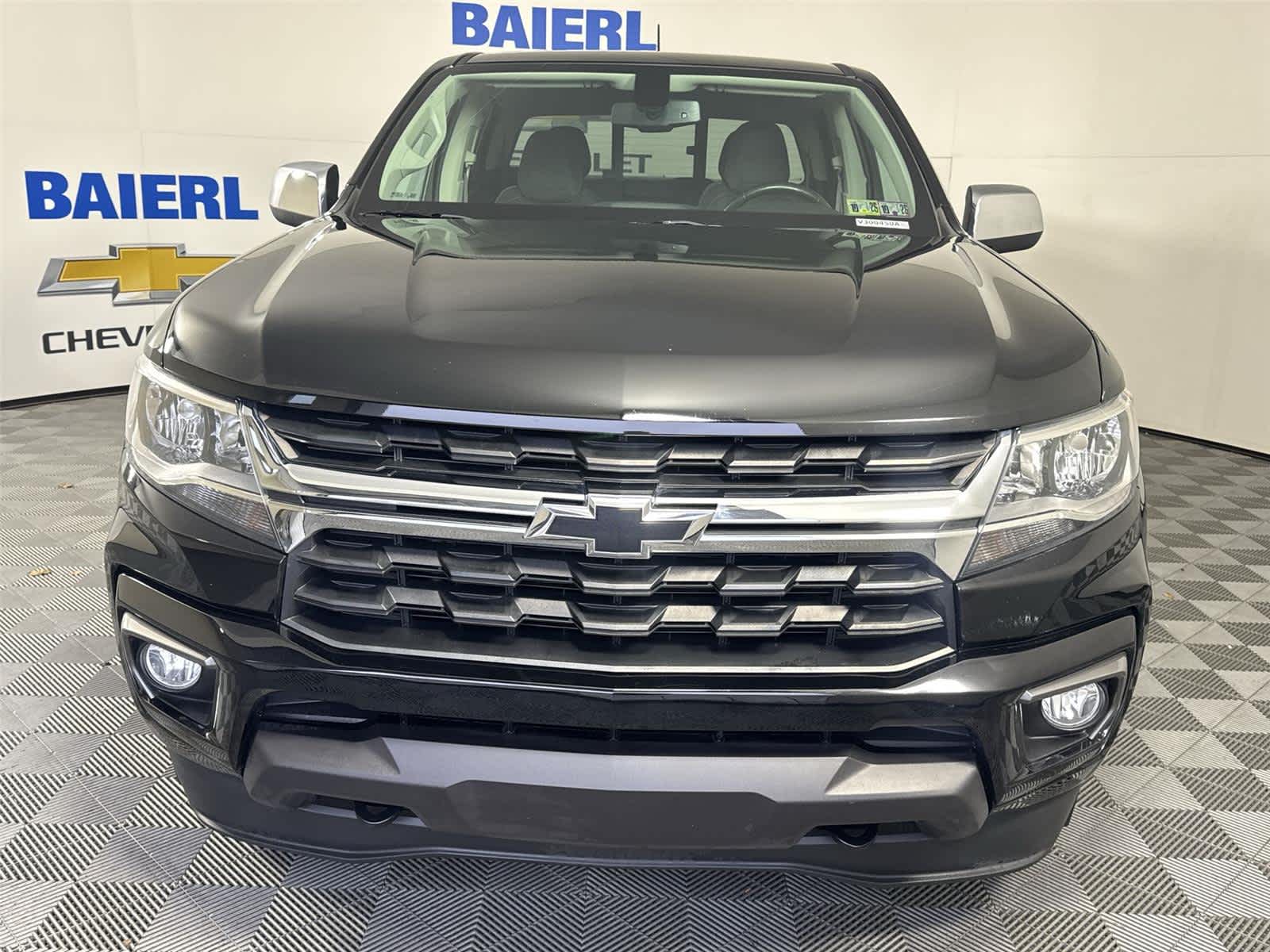 Thumbnail: 2022 Chevrolet Colorado - 8