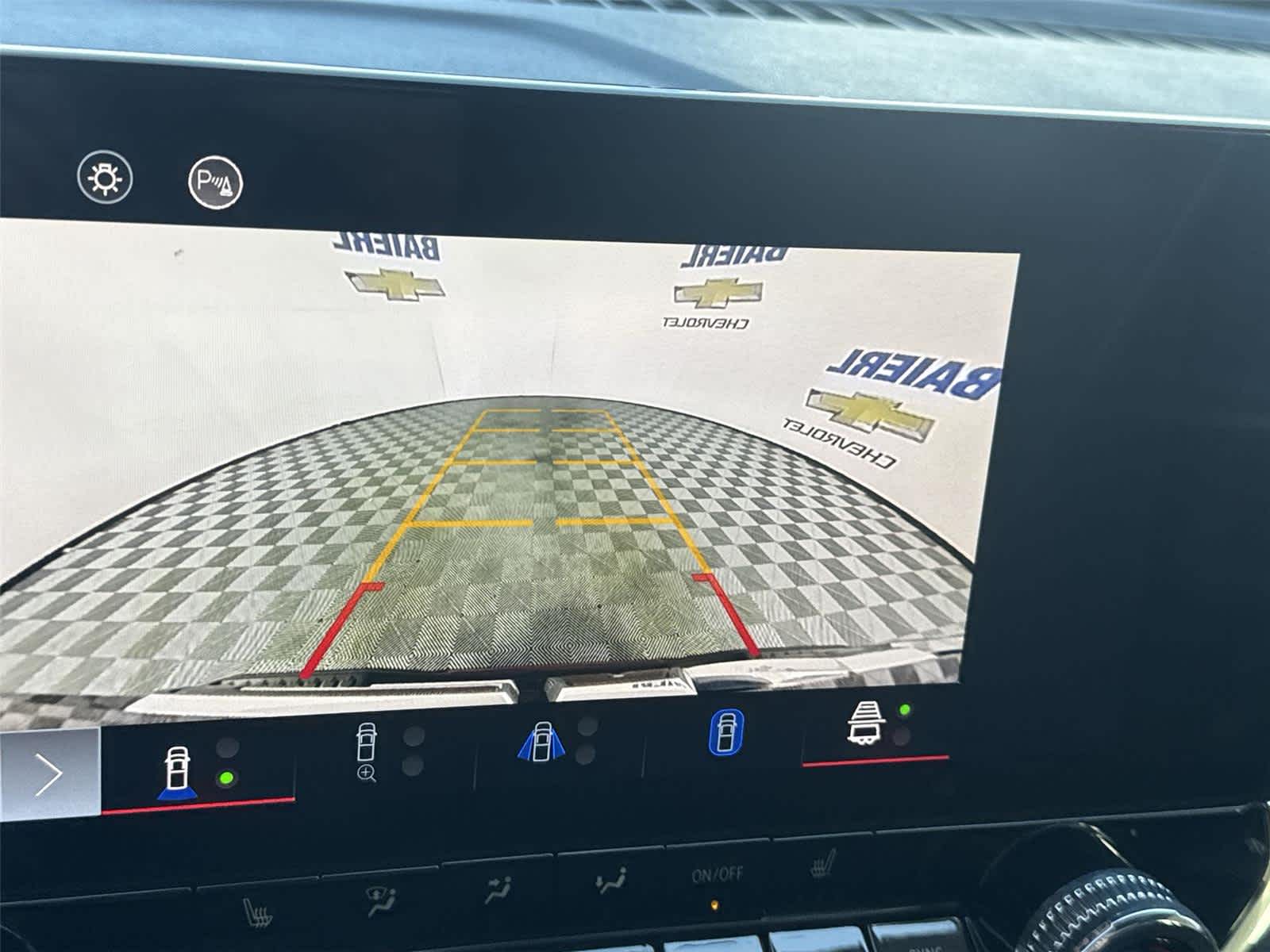 Thumbnail: 2024 GMC Canyon - 18