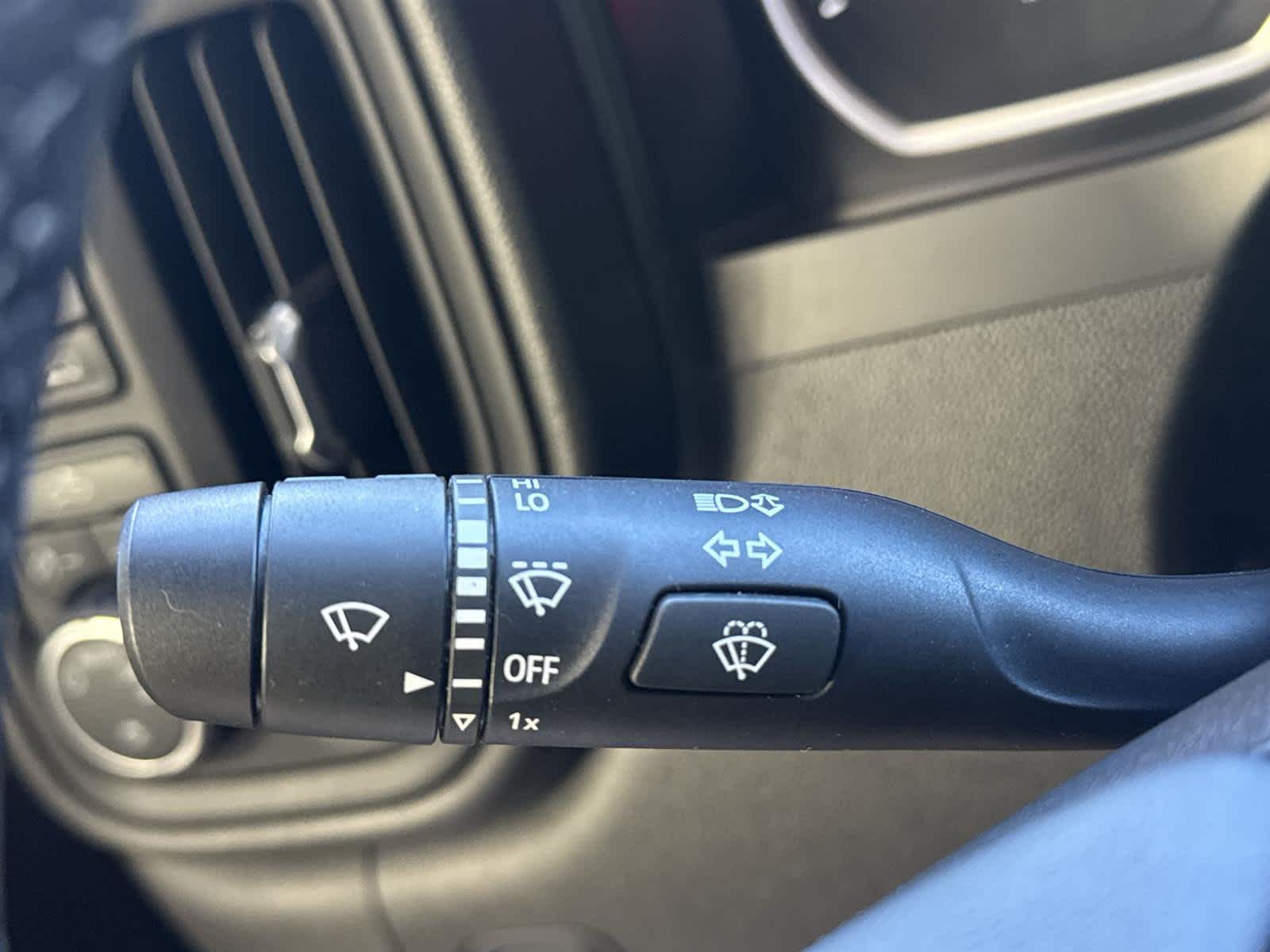 Thumbnail: 2020 Chevrolet Silverado 1500 - 27