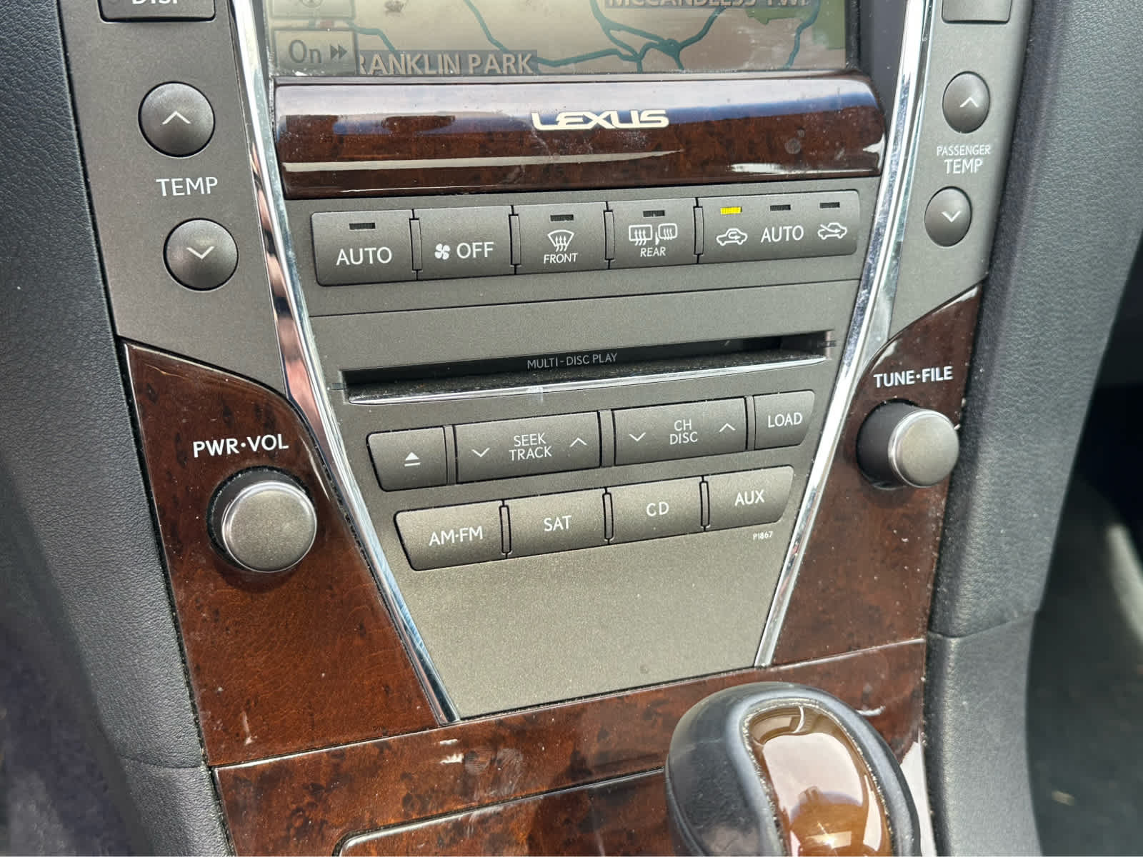 Thumbnail: 2011 Lexus ES - 17