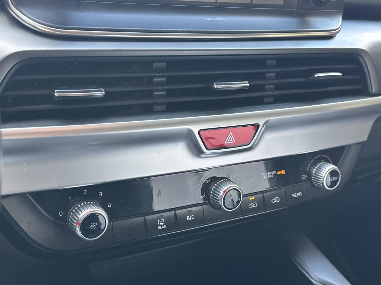 Thumbnail: 2021 Kia Telluride - 18