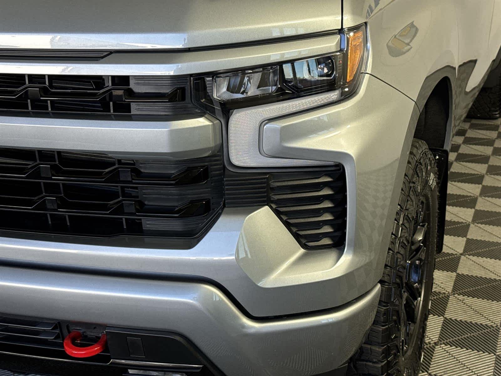 Thumbnail: 2025 Chevrolet Silverado 1500 - 9