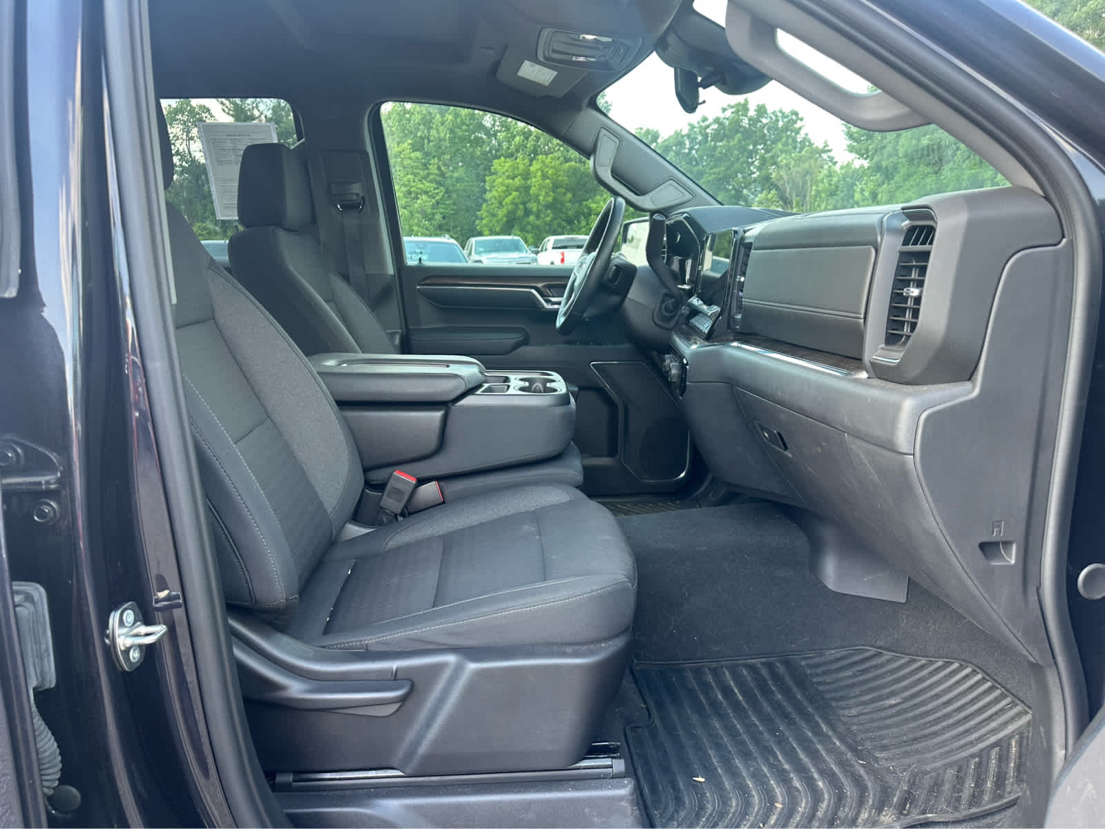 Thumbnail: 2024 Chevrolet Silverado 1500 - 19