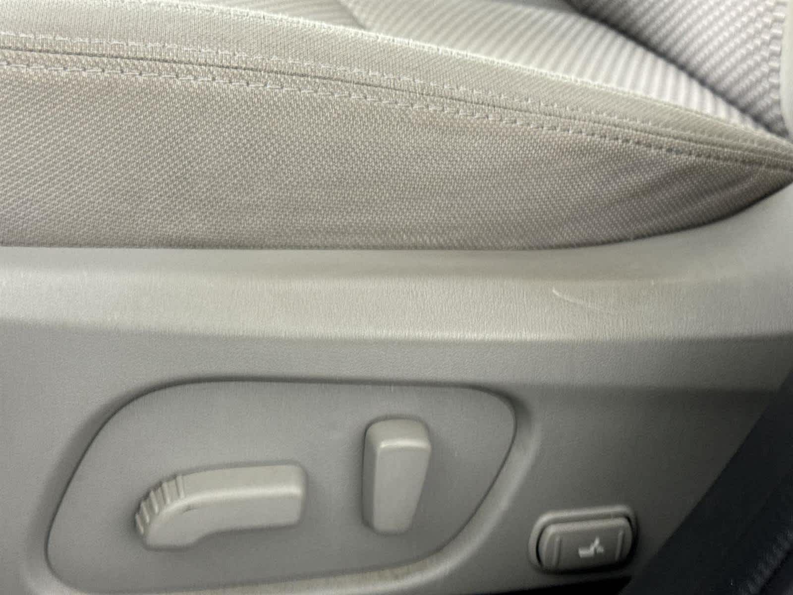 Thumbnail: 2015 Subaru Forester - 12