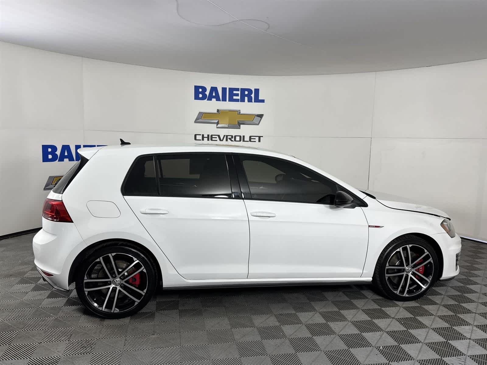 Thumbnail: 2017 Volkswagen Golf - 6