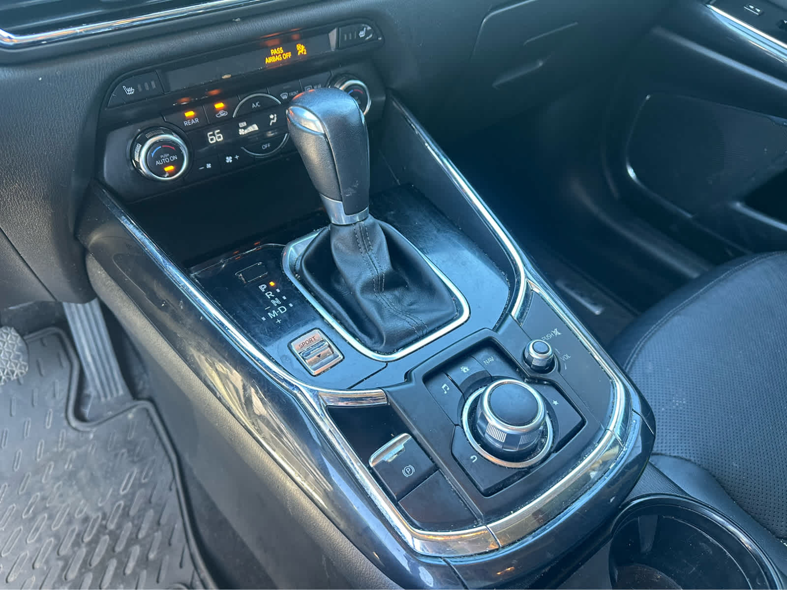 Thumbnail: 2017 Mazda CX-9 - 15