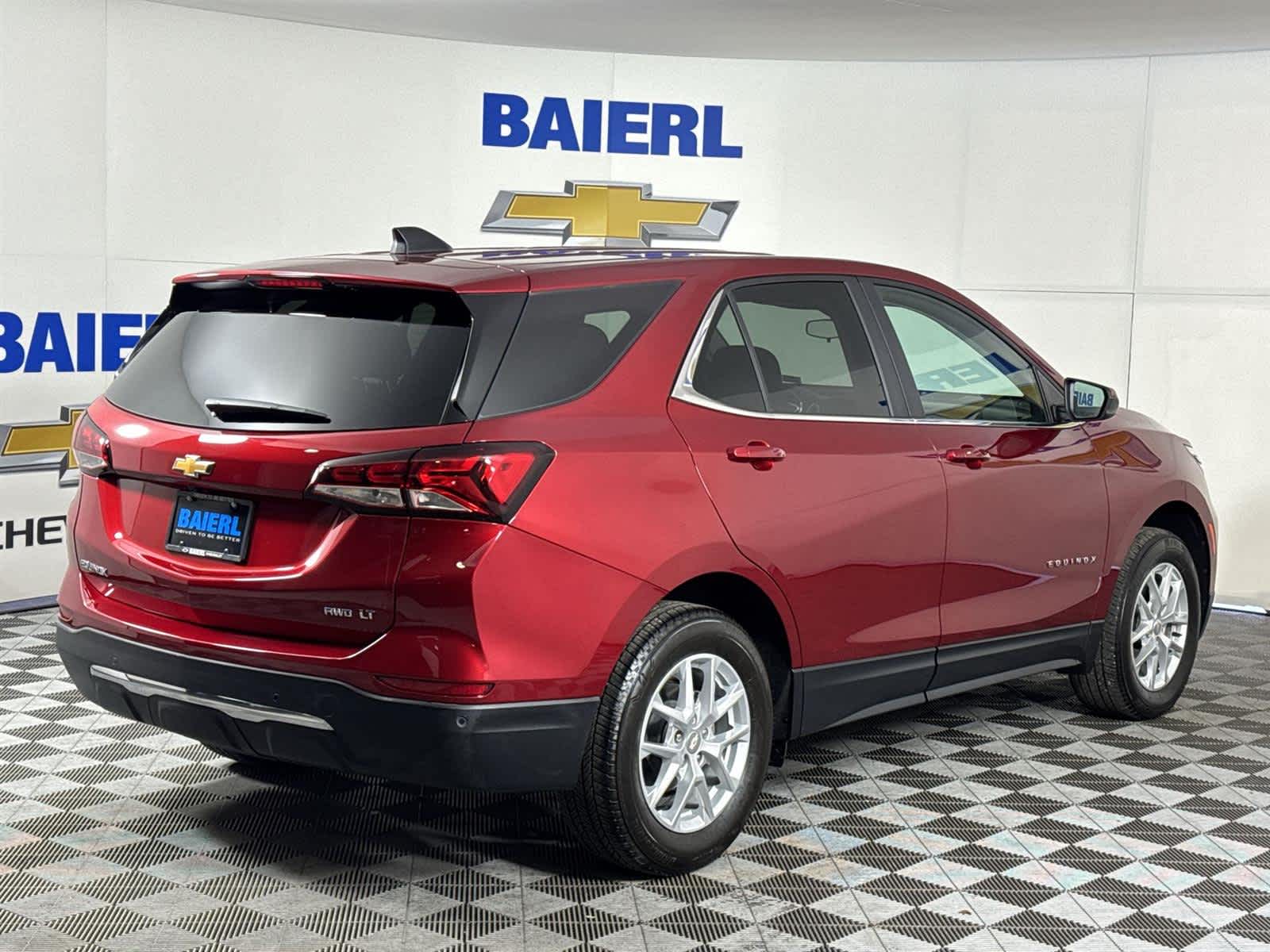 Thumbnail: 2023 Chevrolet Equinox - 5