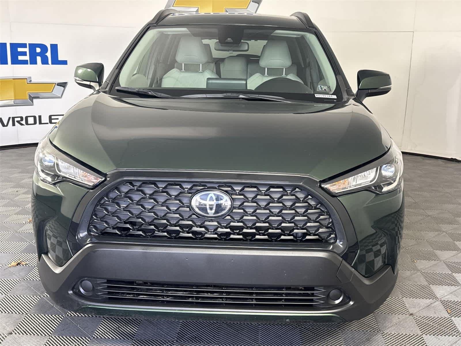 Thumbnail: 2022 Toyota Corolla Cross - 8