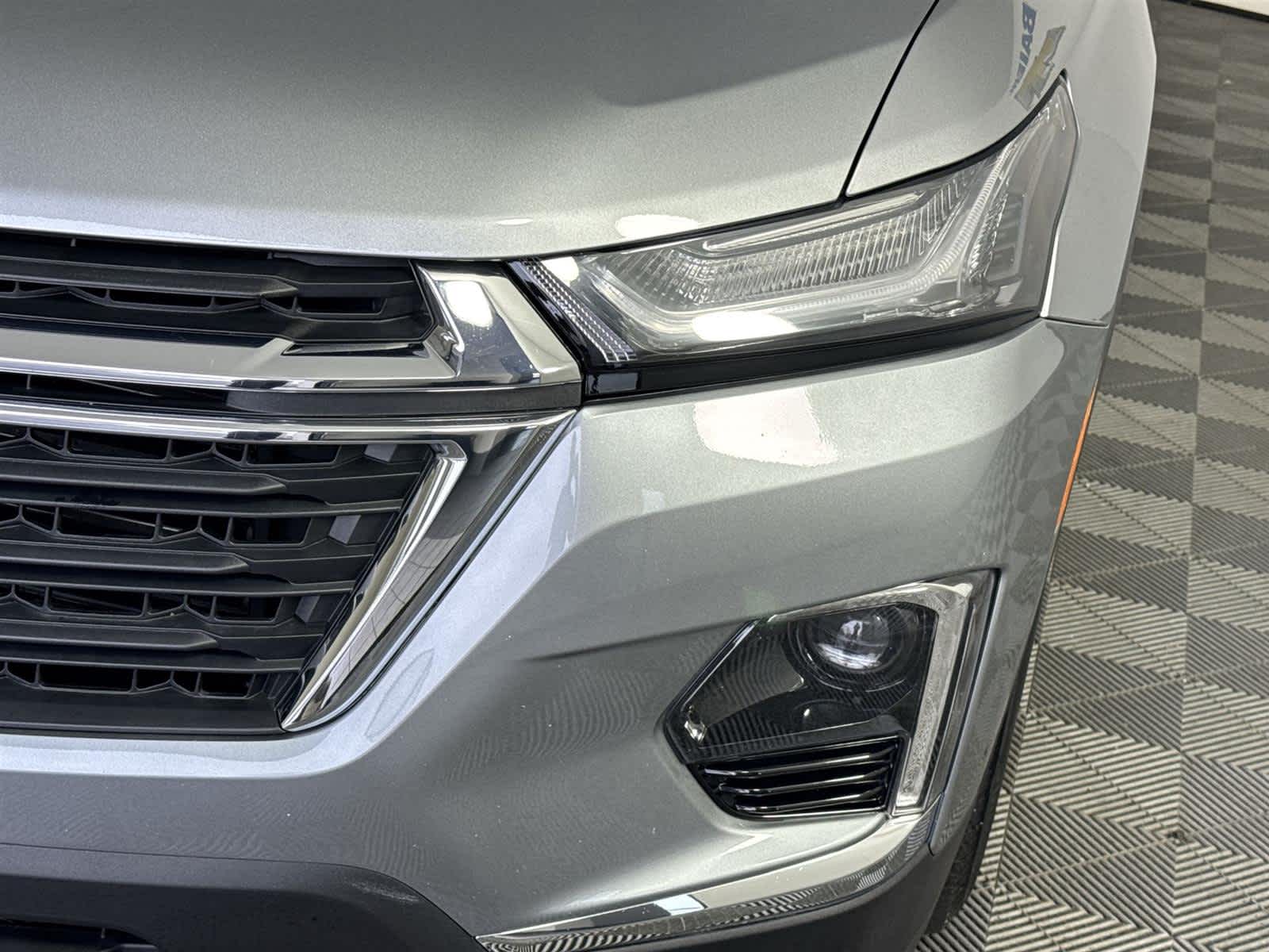 Thumbnail: 2024 Chevrolet Traverse - 9