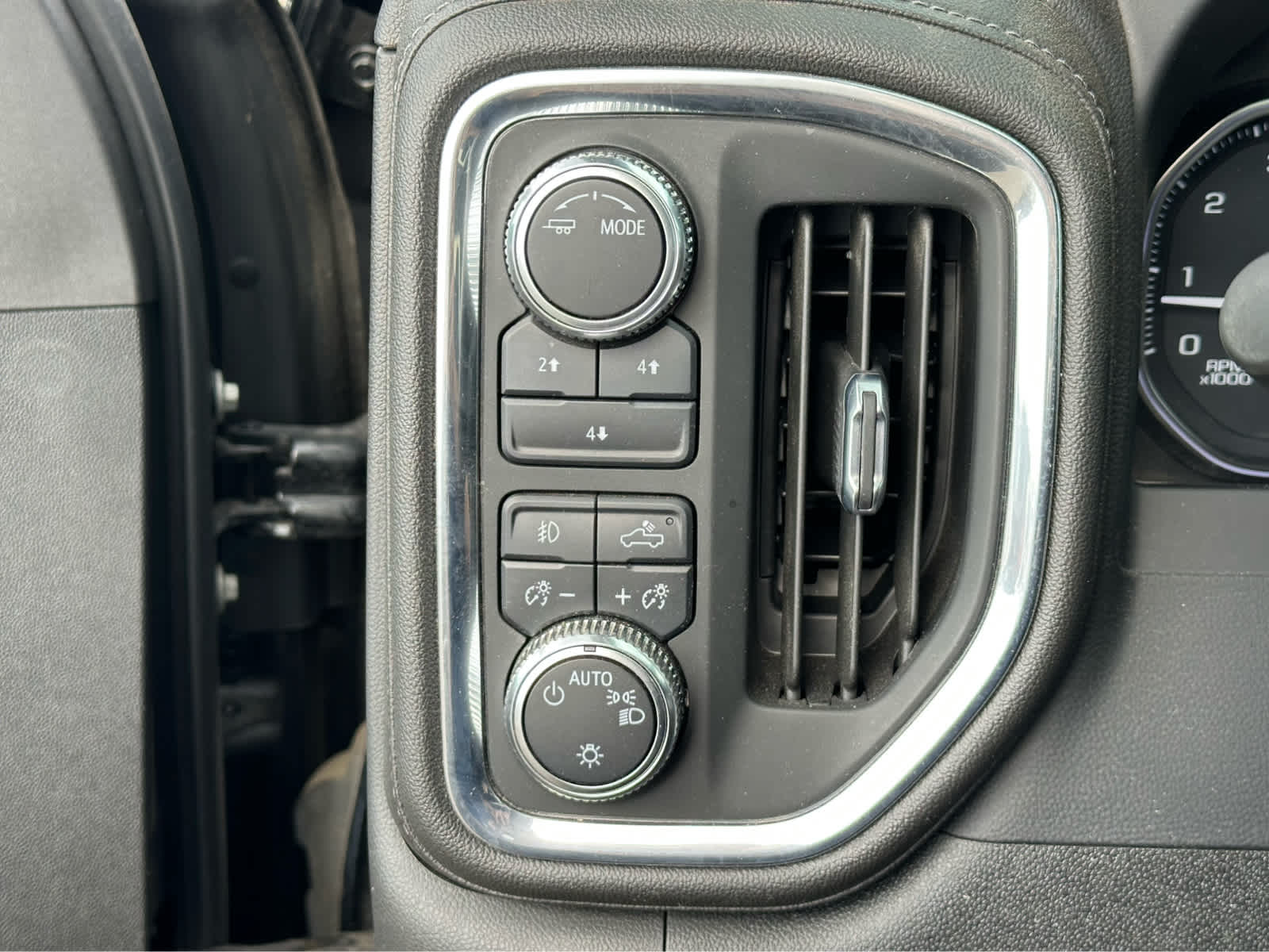 Thumbnail: 2022 GMC Sierra 2500 - 17