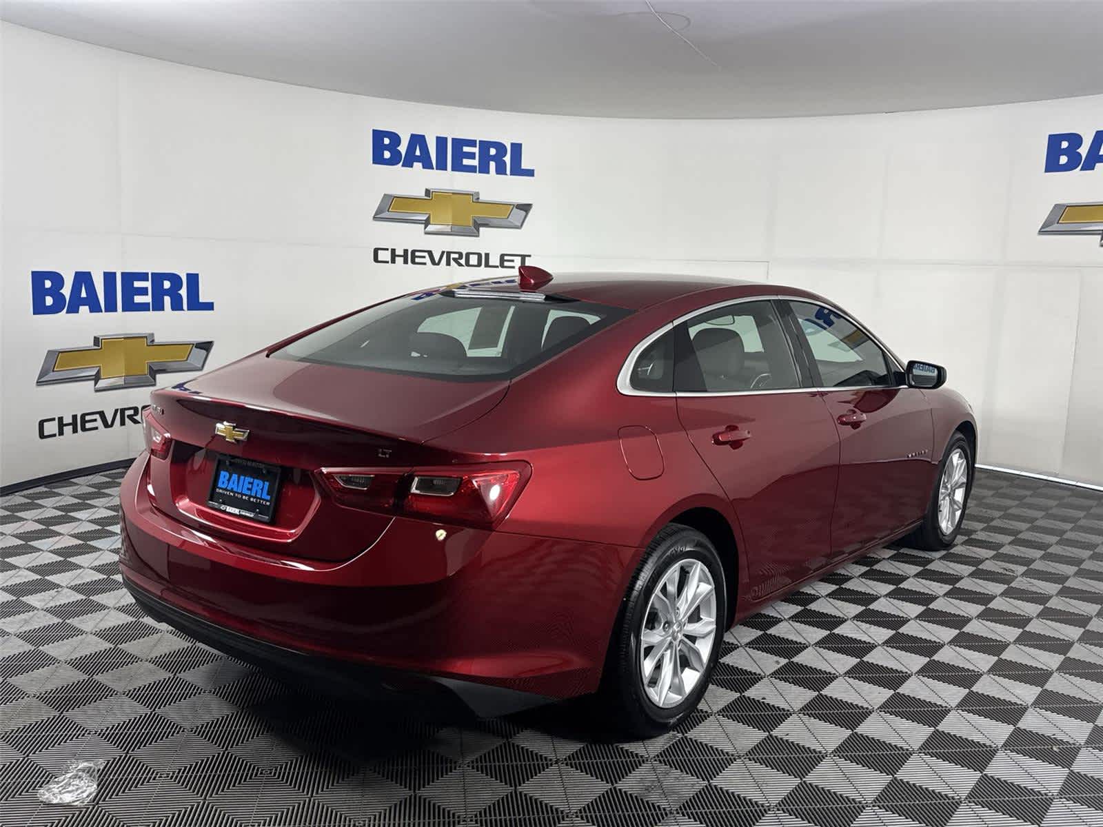 Thumbnail: 2023 Chevrolet Malibu - 5