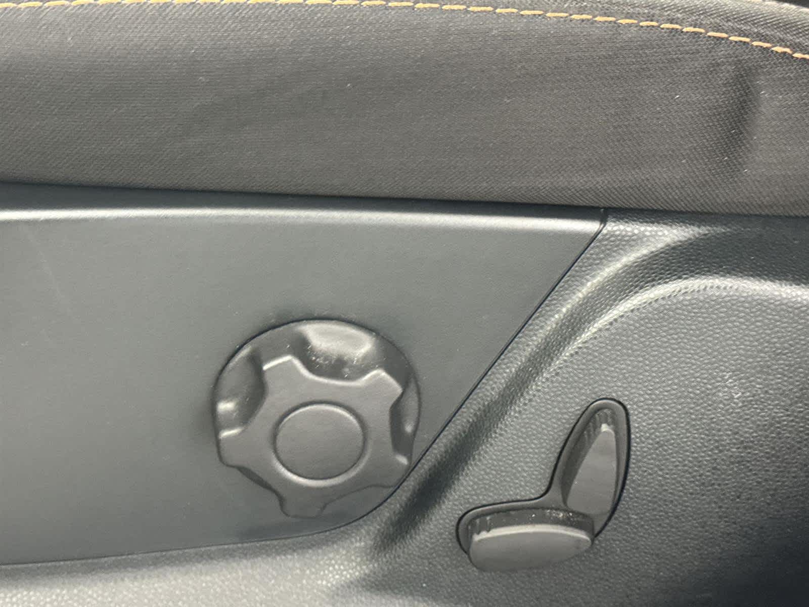 Thumbnail: 2022 Ford EcoSport - 12