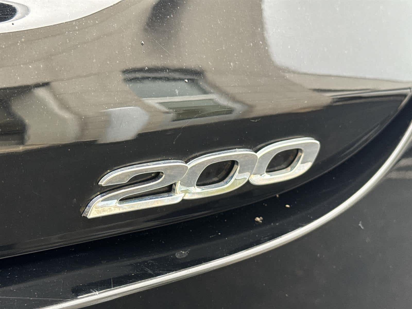 Thumbnail: 2015 Chrysler 200 - 10