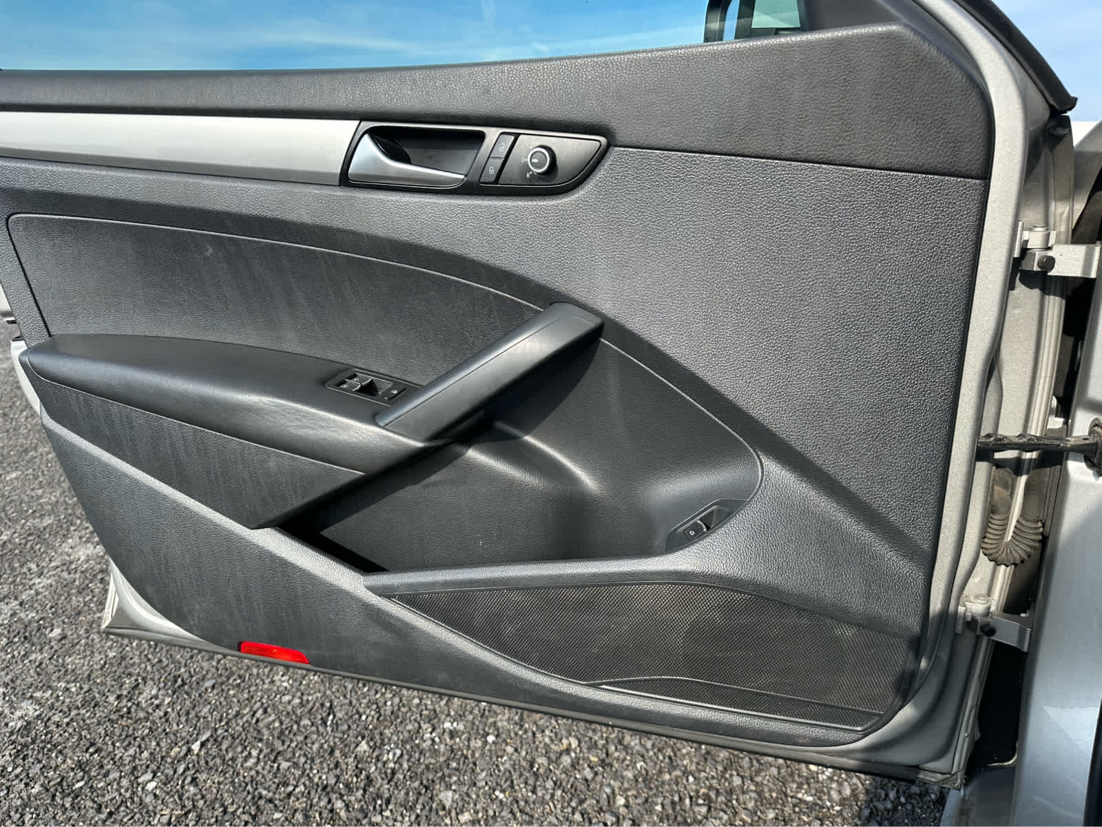 Thumbnail: 2013 Volkswagen Passat - 17