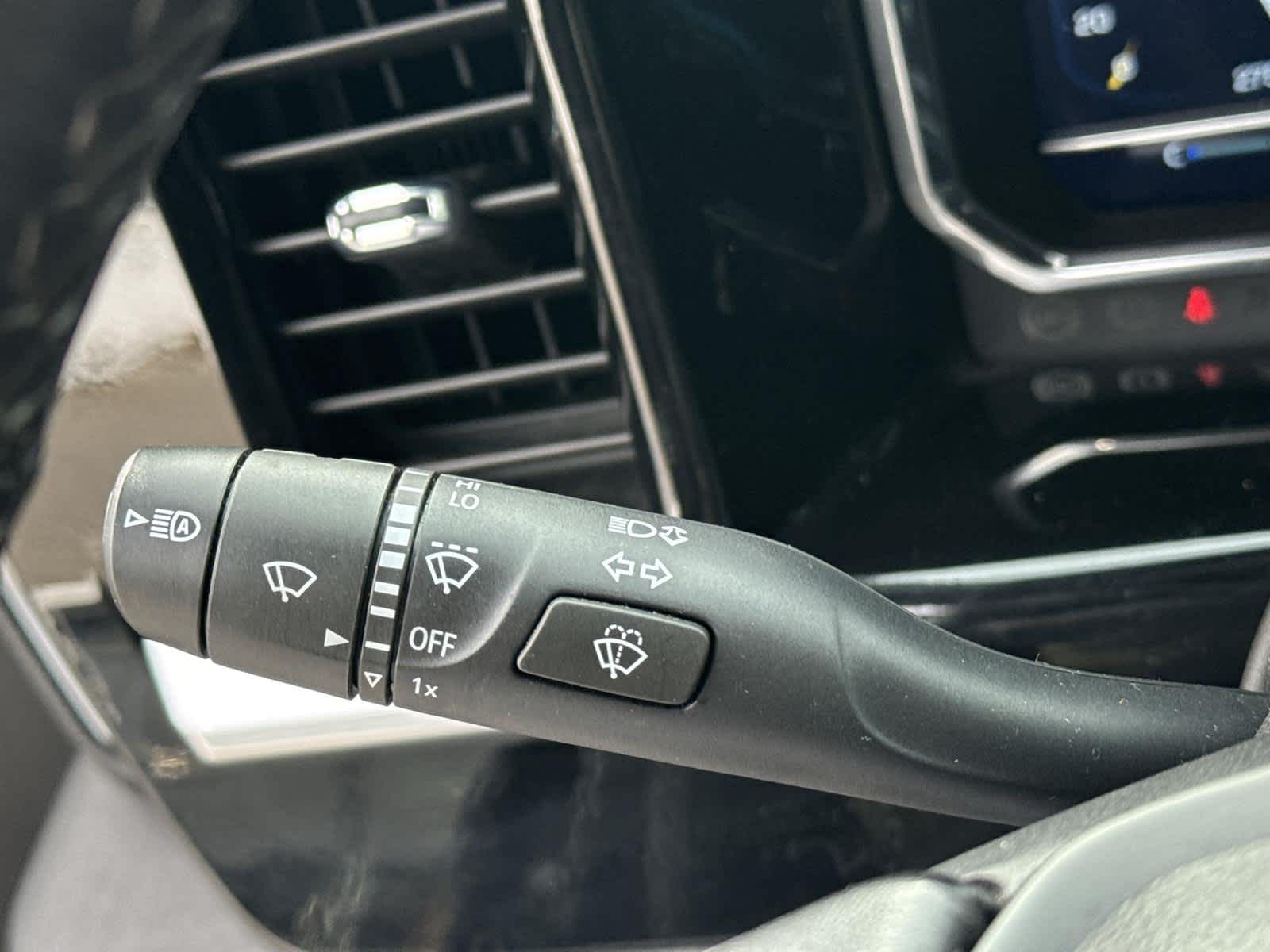 Thumbnail: 2022 Chevrolet Silverado 1500 - 26