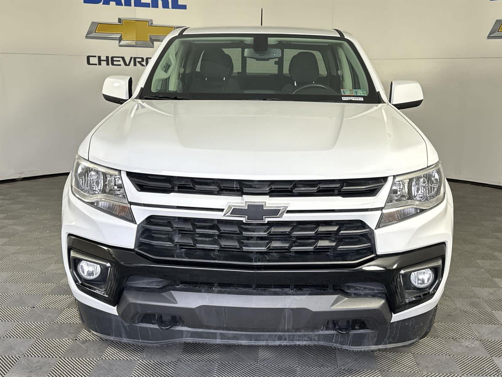 Thumbnail: 2022 Chevrolet Colorado - 8