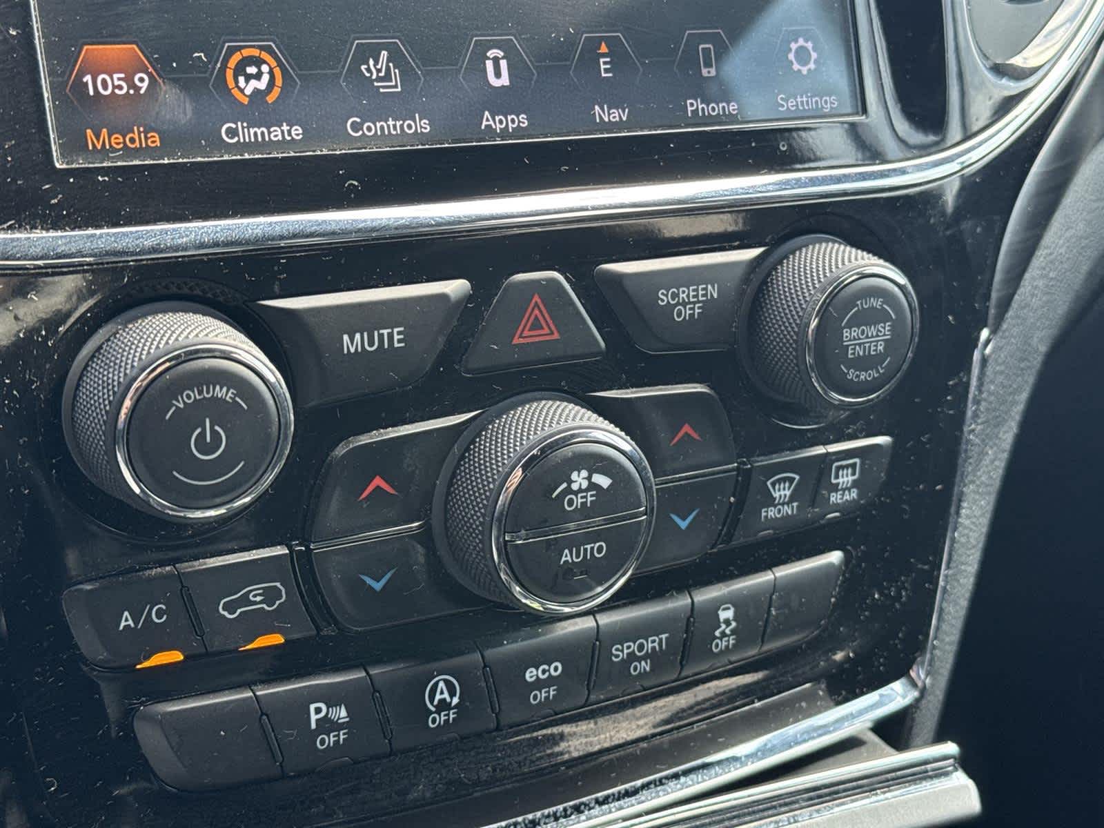 Thumbnail: 2020 Jeep Grand Cherokee - 19