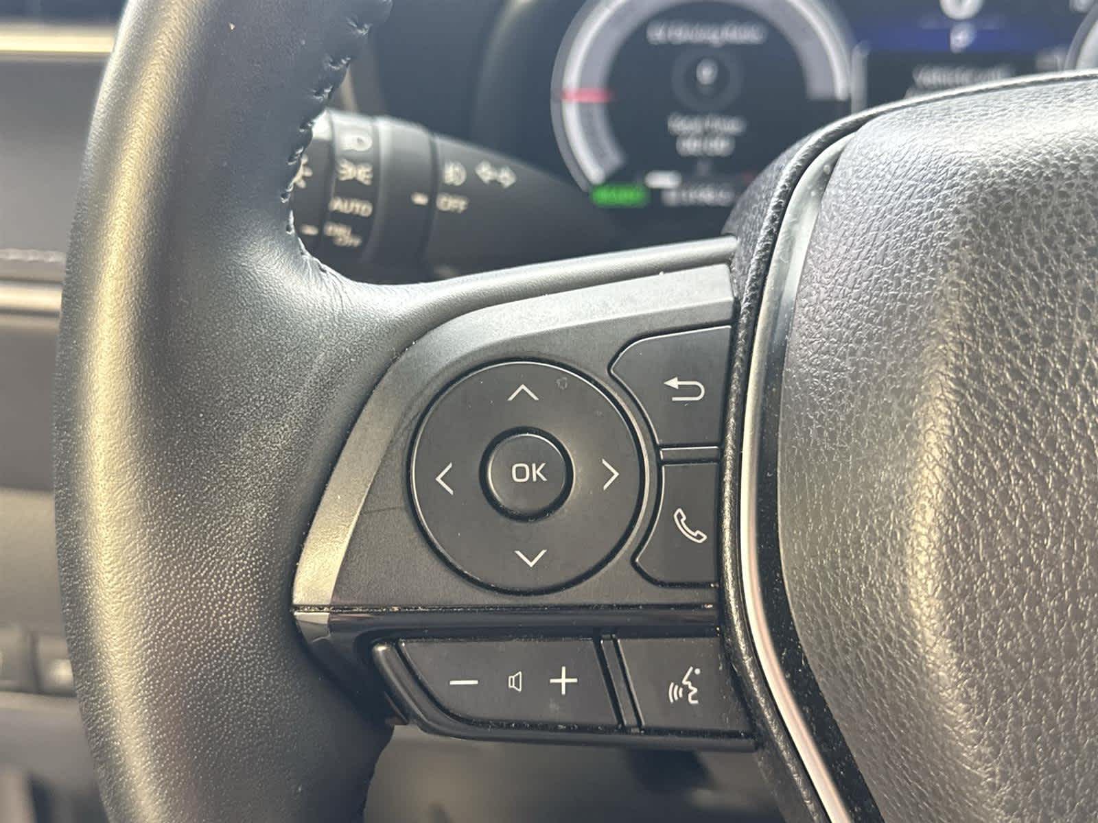 Thumbnail: 2024 Toyota Venza - 24