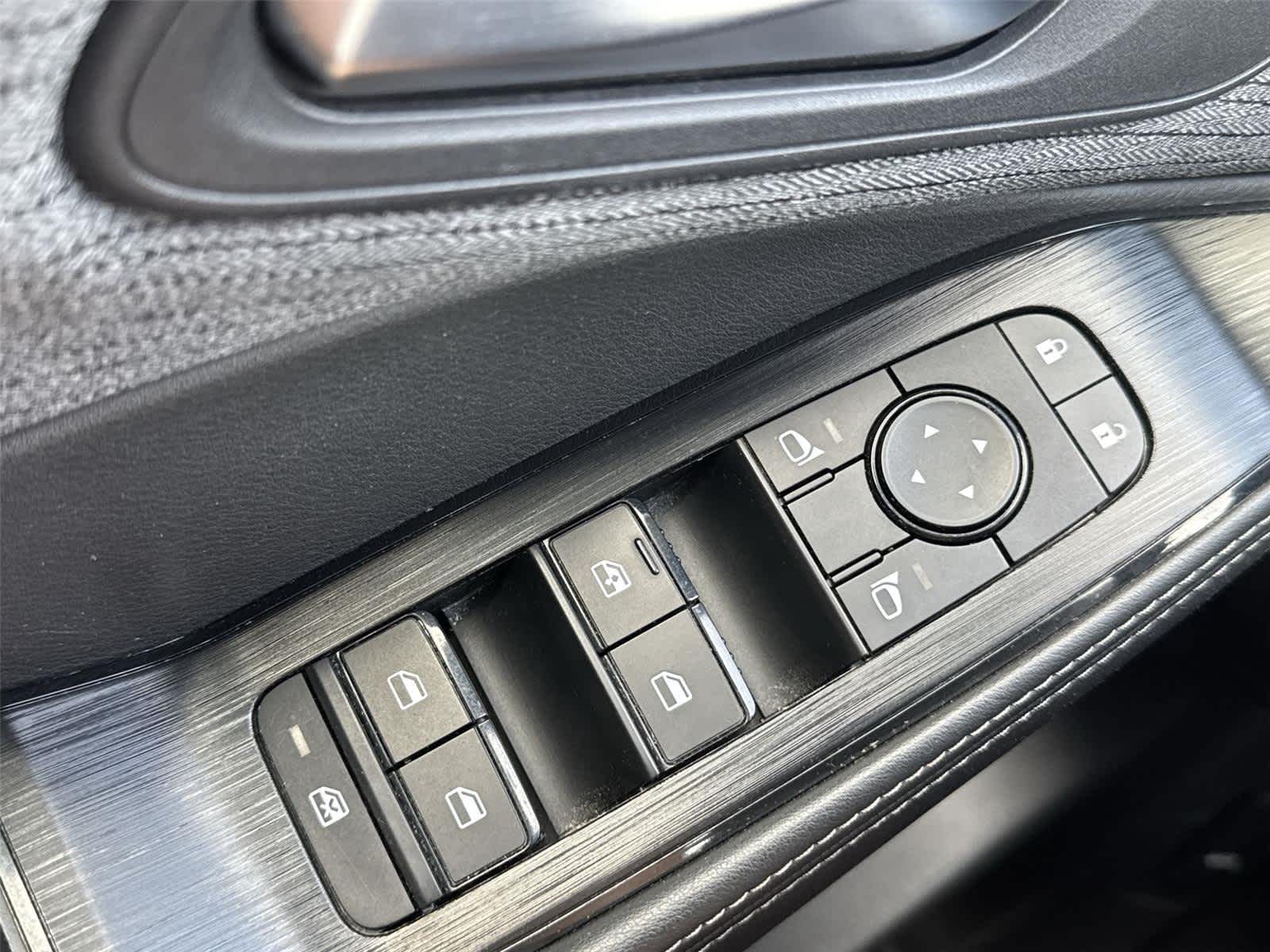 Thumbnail: 2021 Nissan Rogue - 22