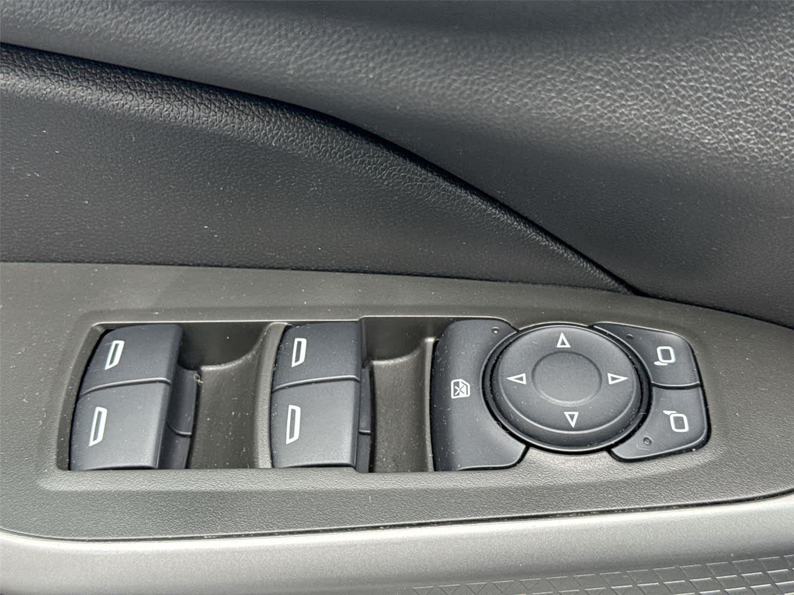 Thumbnail: 2024 Chevrolet Trax - 21