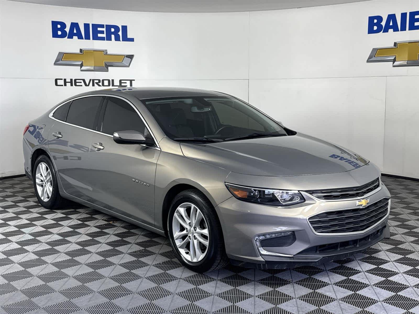 Thumbnail: 2017 Chevrolet Malibu - 7