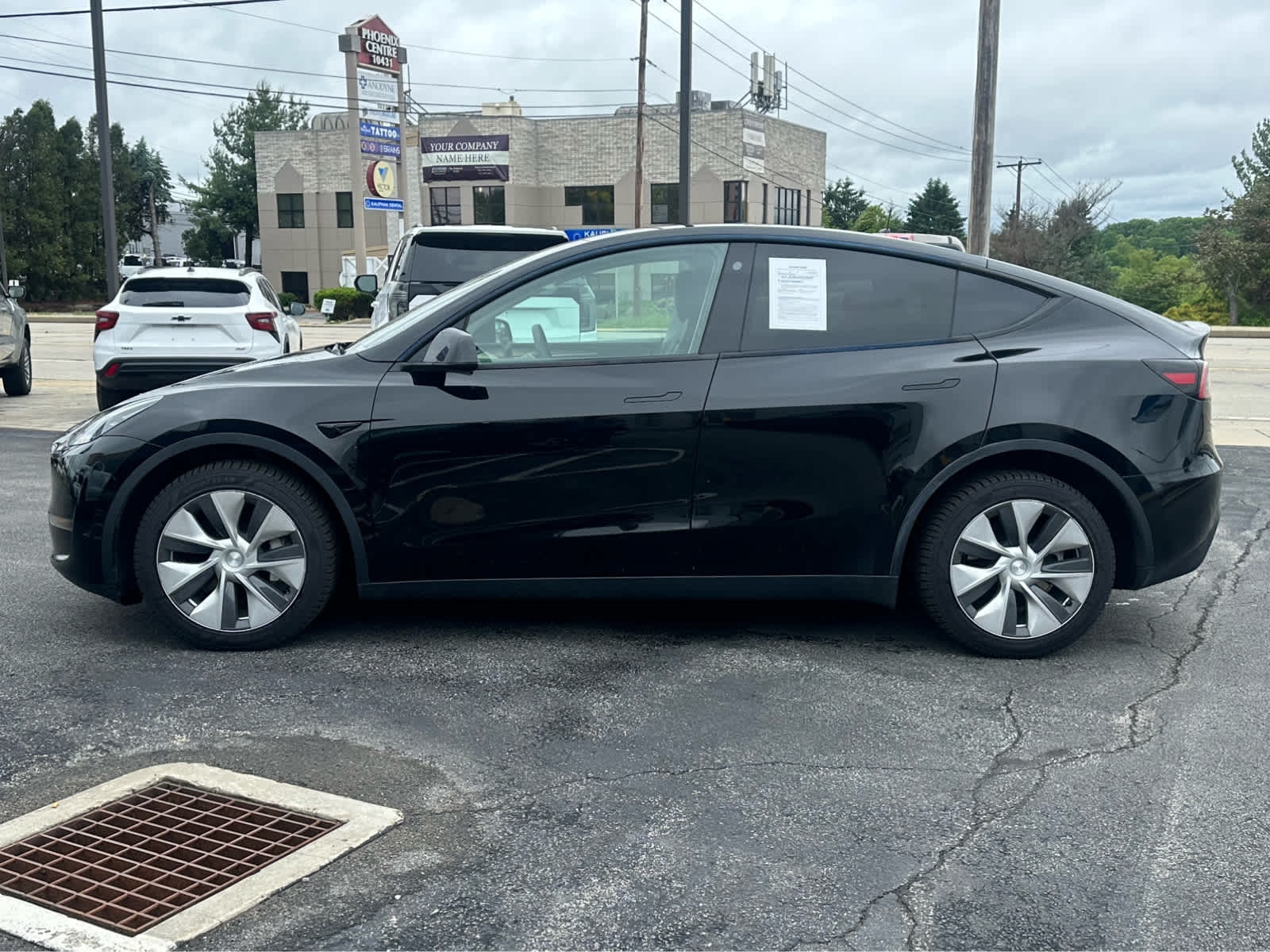 Thumbnail: 2023 Tesla Model Y - 4