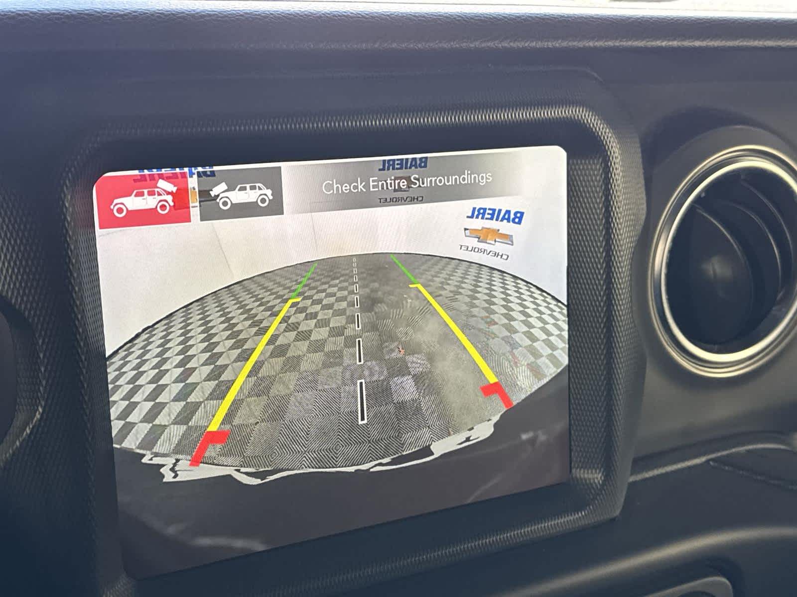 Thumbnail: 2022 Jeep Wrangler - 18