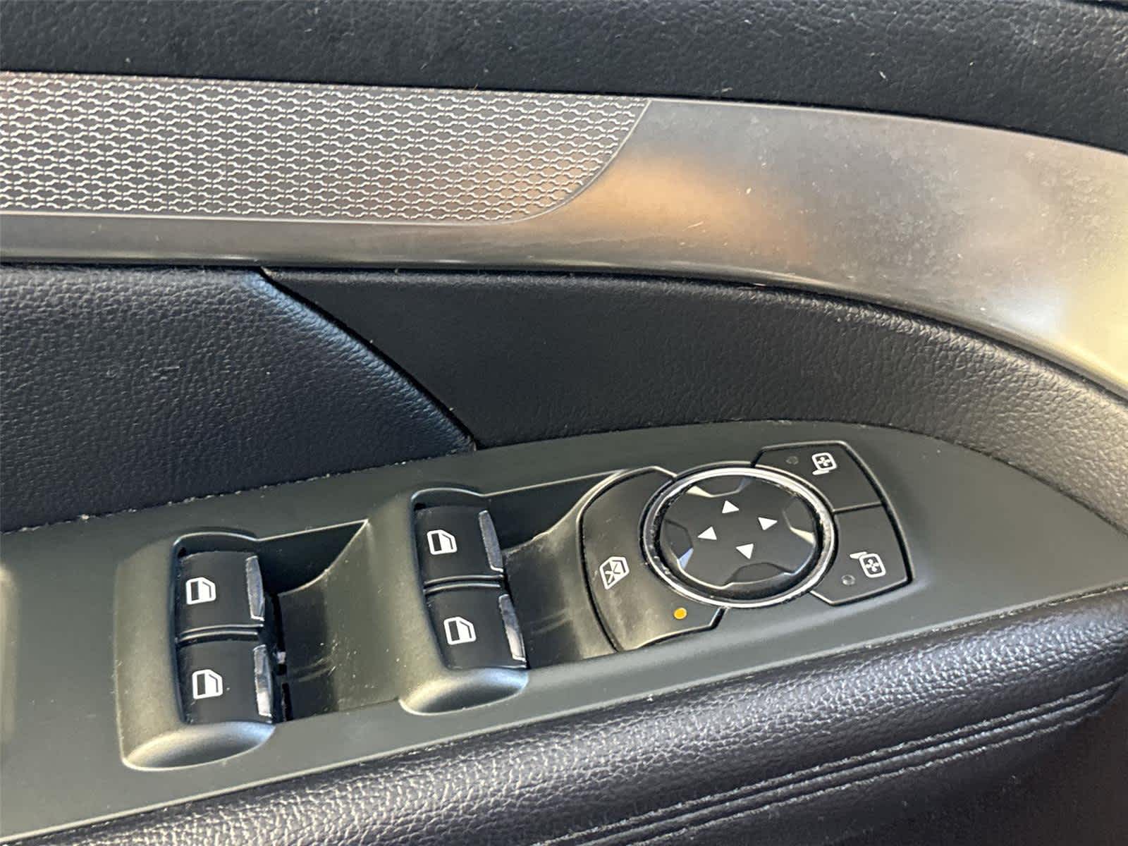 Thumbnail: 2018 Ford Explorer - 20