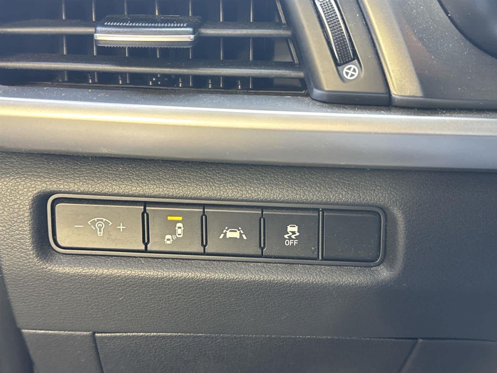 Thumbnail: 2021 Kia Telluride - 22