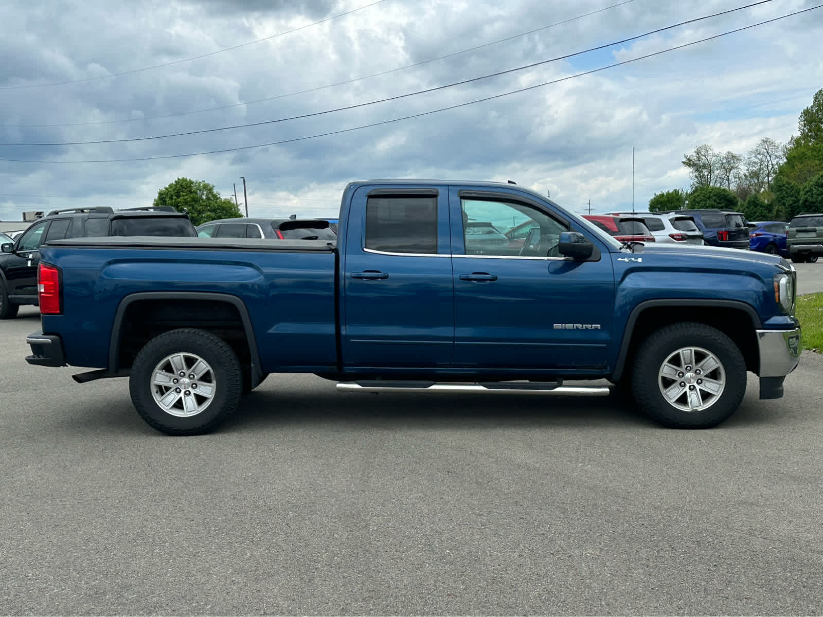 Thumbnail: 2017 GMC Sierra 1500 - 8
