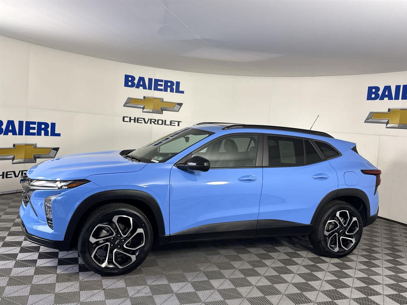 Thumbnail: 2024 Chevrolet Trax - 2