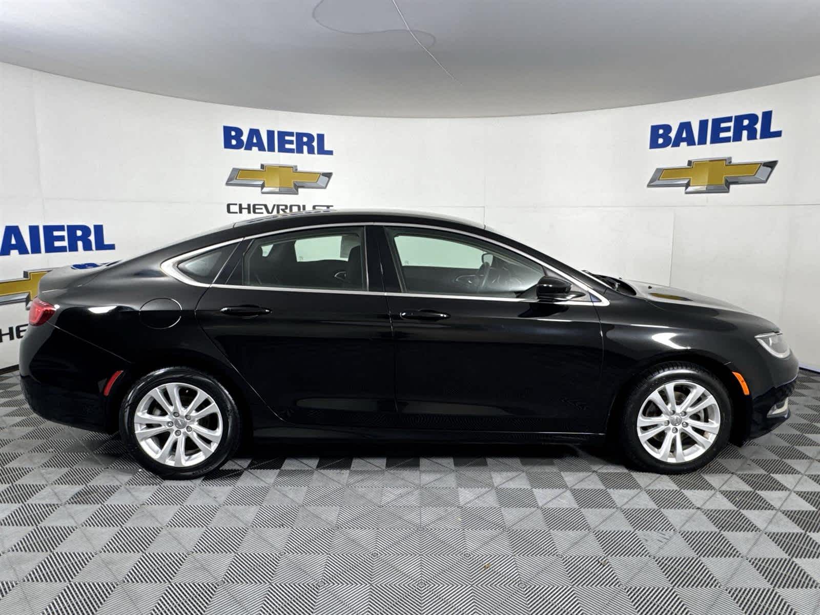 Thumbnail: 2015 Chrysler 200 - 6