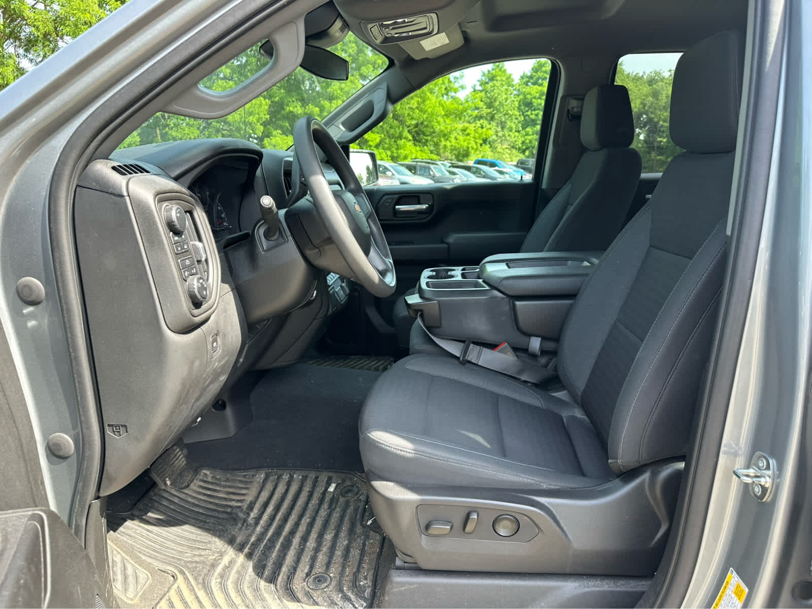 Thumbnail: 2023 Chevrolet Silverado 1500 - 9