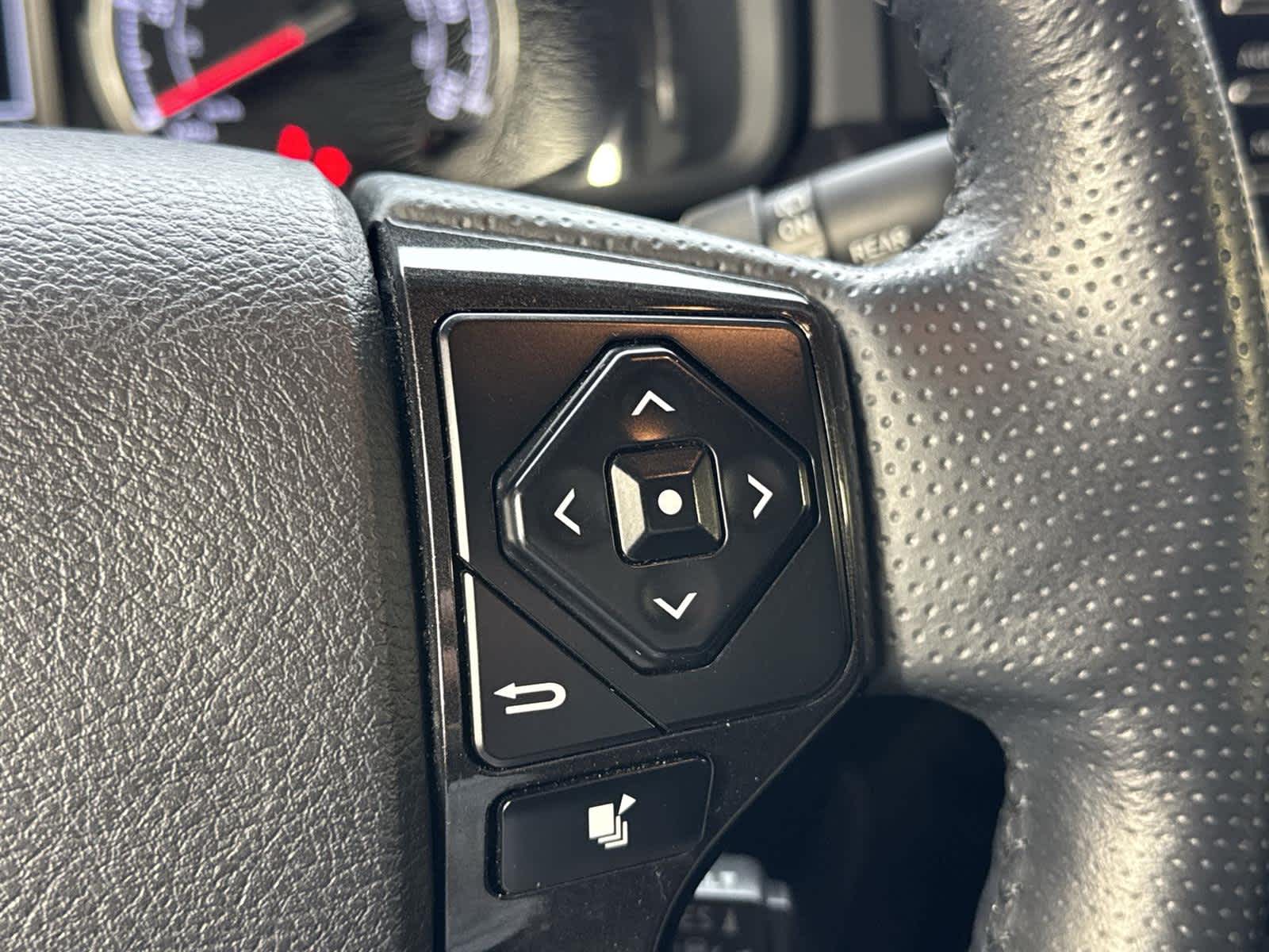 Thumbnail: 2023 Toyota 4Runner - 27