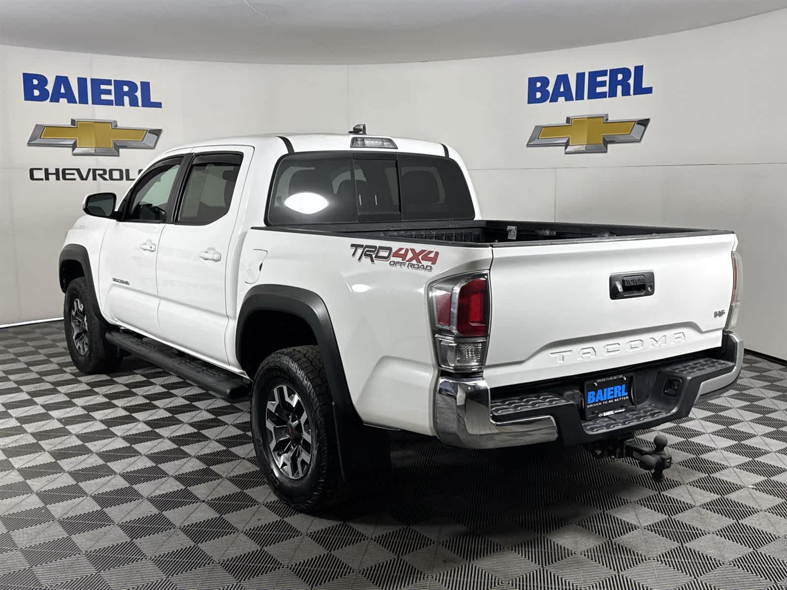 Thumbnail: 2020 Toyota Tacoma - 3