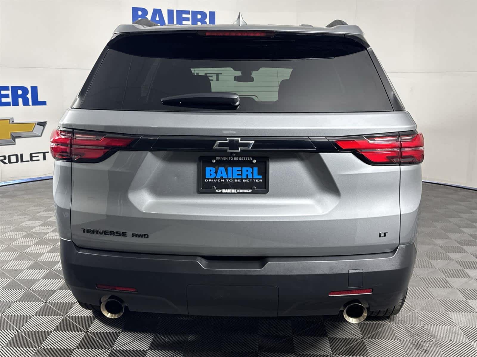 Thumbnail: 2023 Chevrolet Traverse - 4