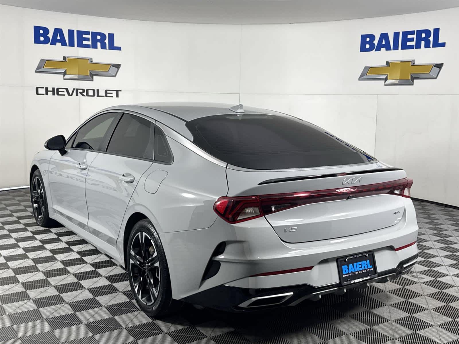 Thumbnail: 2023 Kia K5 - 3