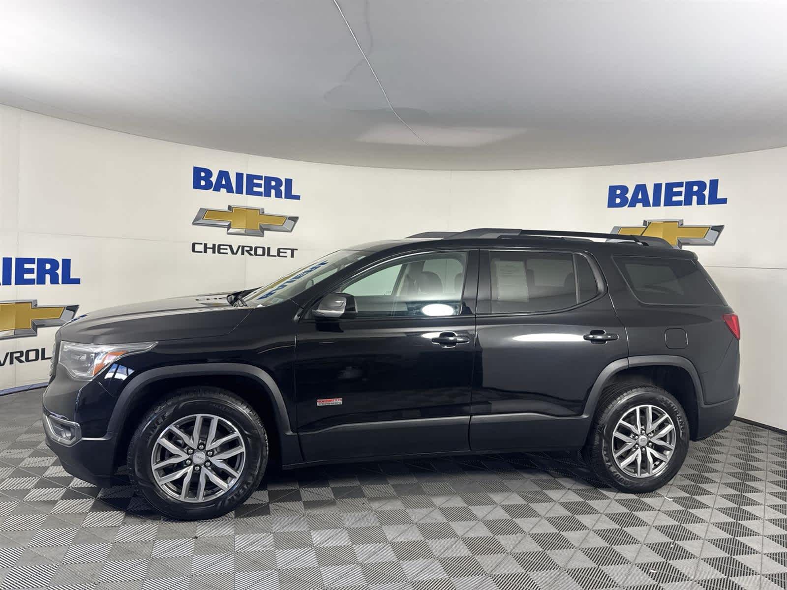 Thumbnail: 2017 GMC Acadia - 2