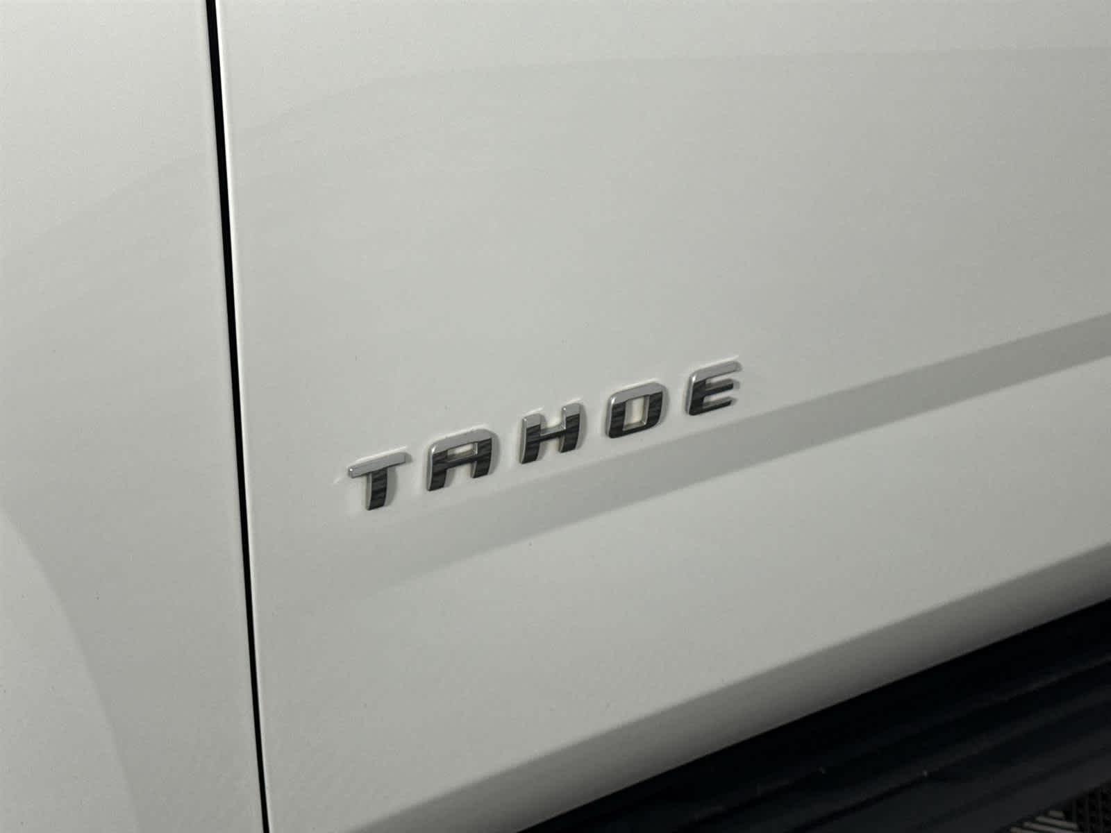 Thumbnail: 2016 Chevrolet Tahoe - 10