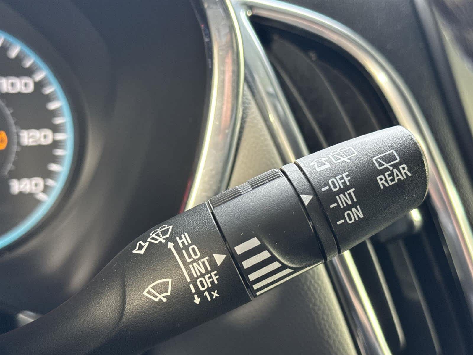 Thumbnail: 2018 Chevrolet Equinox - 28