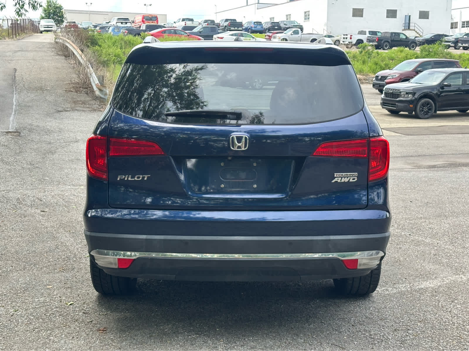 Thumbnail: 2018 Honda Pilot - 6
