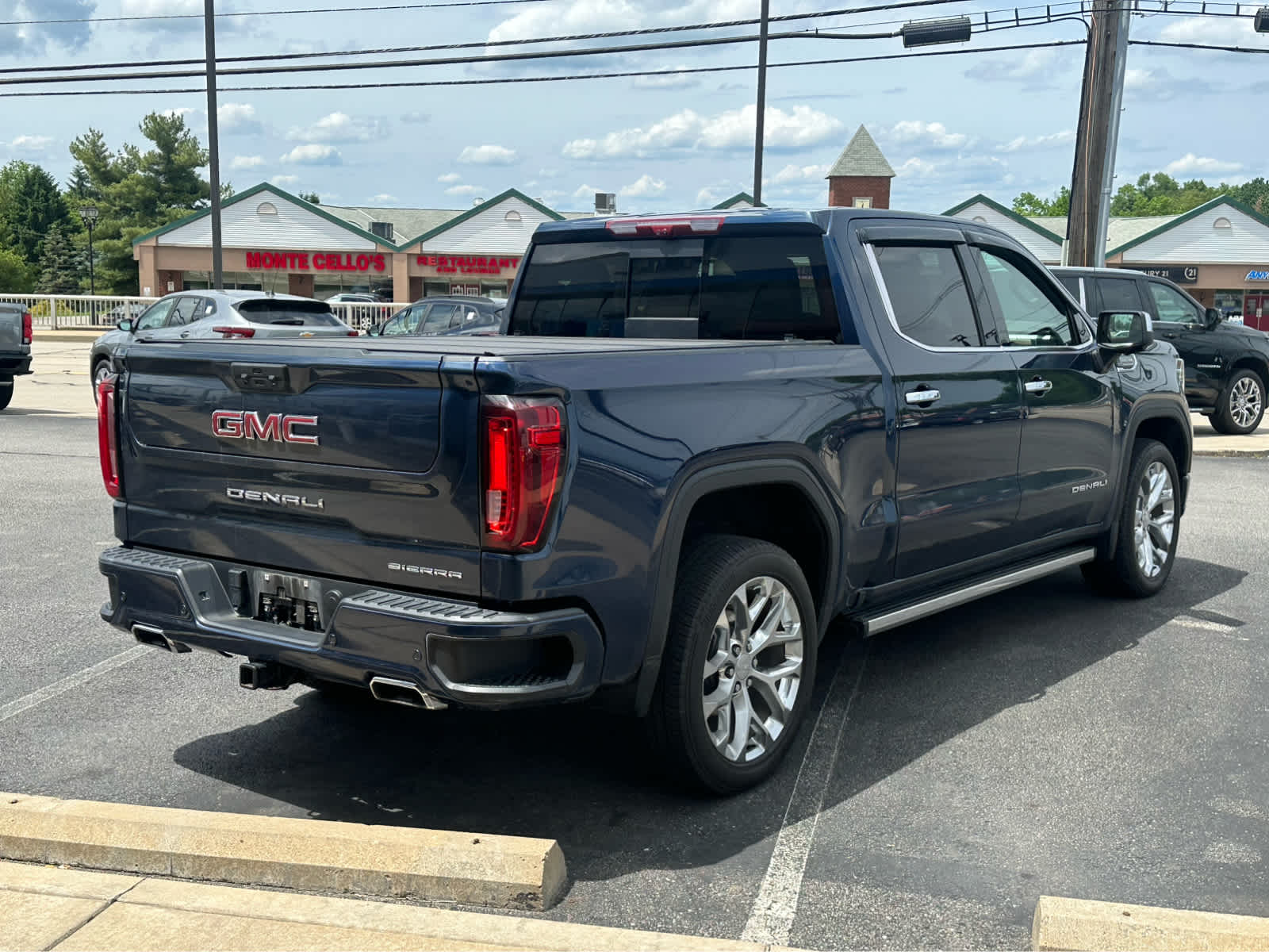 Thumbnail: 2023 GMC Sierra 1500 - 5