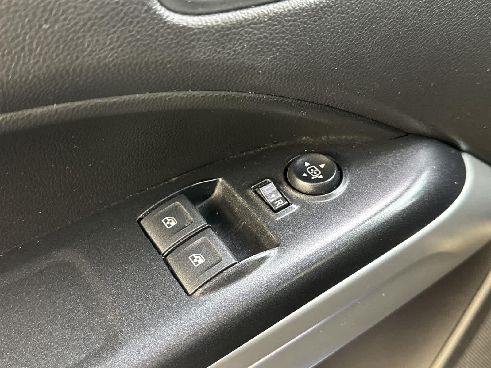 Thumbnail: 2018 Chevrolet Colorado - 22